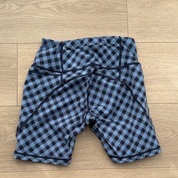 Sweaty Betty Power 6" Biker Shorts - Picture 2 of 5